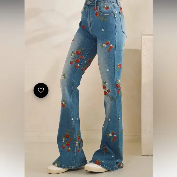 Oli & Hali STRAWBERRY EMBROIDERED DENIM PANTS - Picture 4 of 6